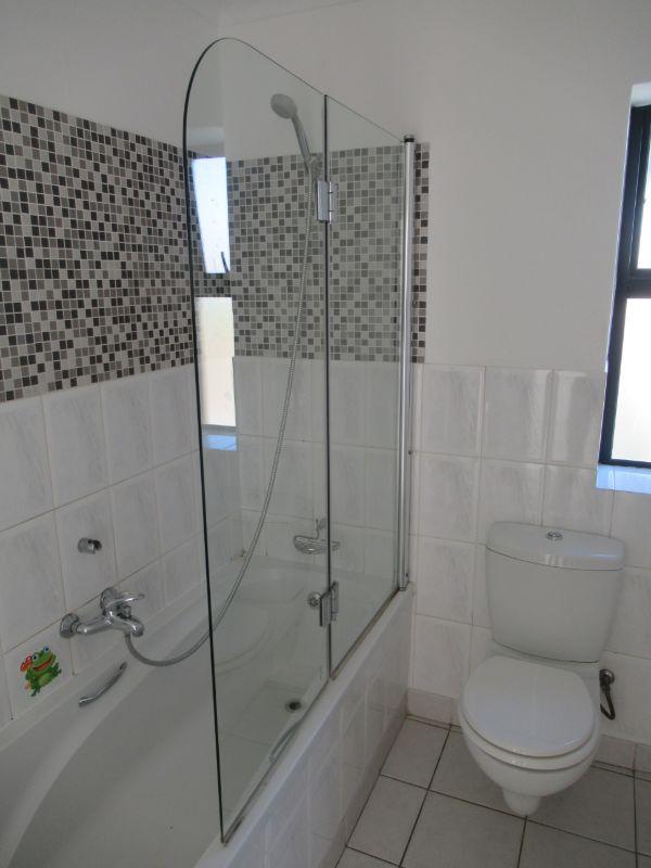 2 Bedroom Property for Sale in Somerset West Western Cape